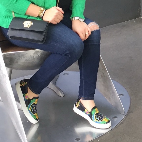 Versace Medusa elegant crossbody bag - Picture 4 of 5